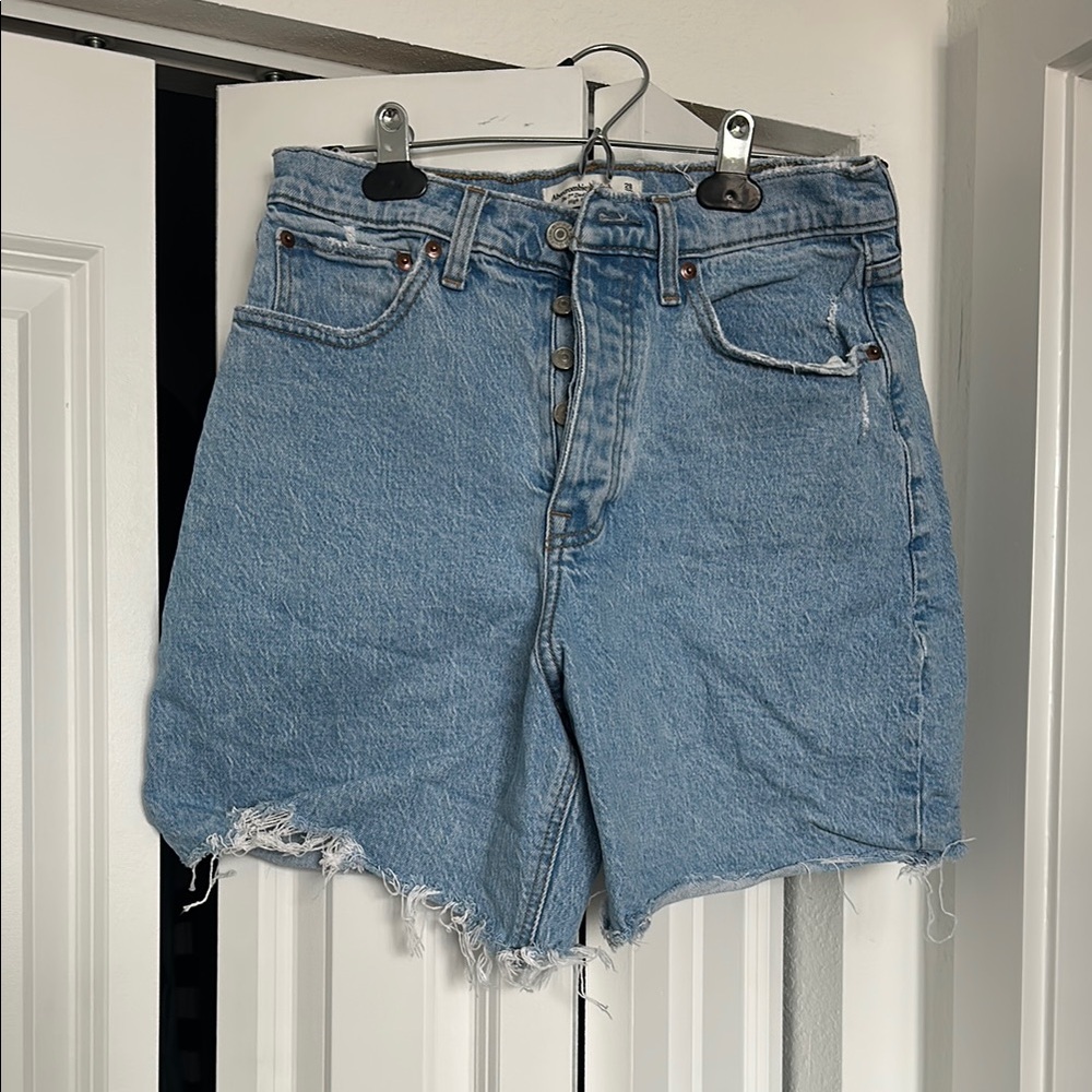 Abercrombie & Fitch The 7” Dad Short High Rise Jean Shorts